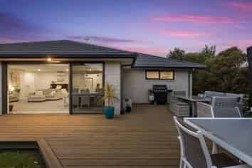 15 Ian Place, Waihi Beach