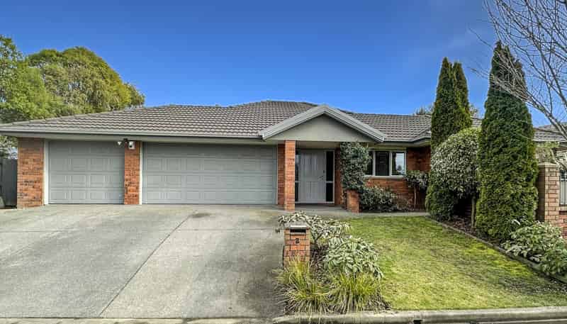 2 Applecross Lnwy, Harewood