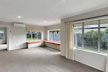 2 Applecross Lnwy, Harewood