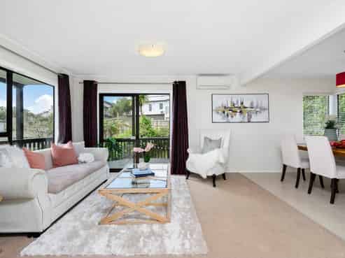 2/8 Sunward Rise, Glenfield