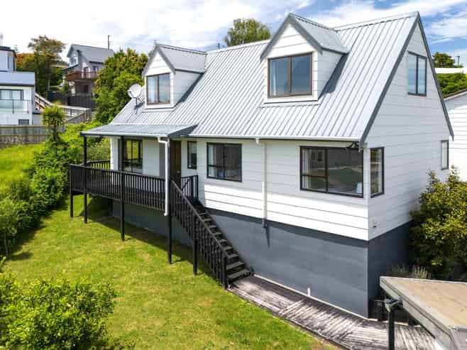 2/8 Sunward Rise, Glenfield