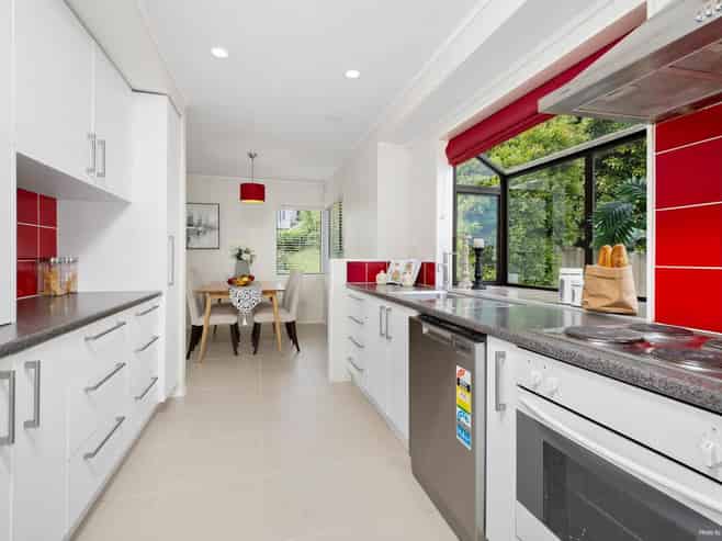 2/8 Sunward Rise, Glenfield