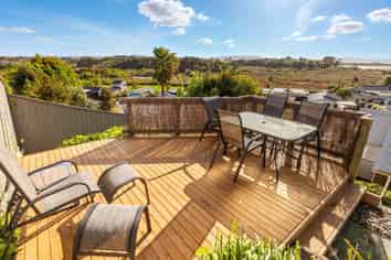 32B Westwood Street, Bellevue