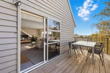 32B Westwood Street, Bellevue