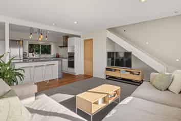 32B Westwood Street, Bellevue