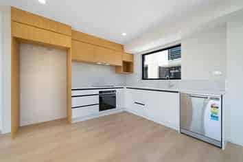 1/16 Hewlett road, Massey