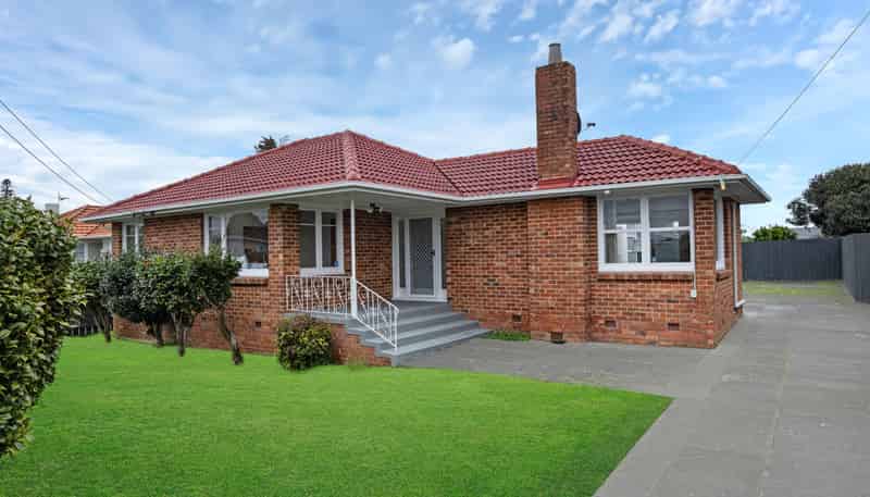 14 Oxford Road, Manurewa