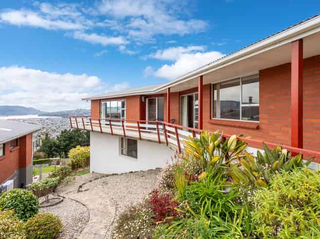 53 Sutcliffe Street, Saint Clair