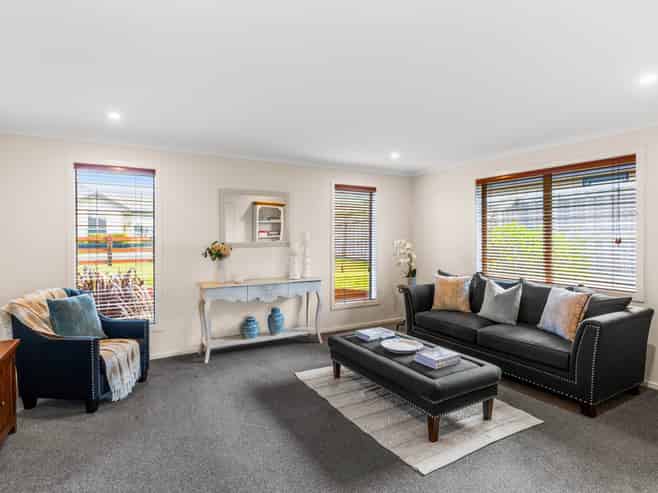10 Hilltop Crescent, Corstorphine