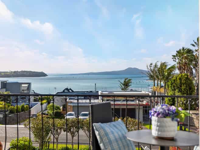 24 Takutai Avenue, Bucklands Beach