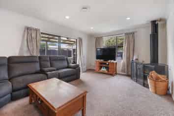68 Main North Road, Woodend