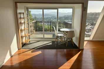 2/73A Nevay Road, Miramar