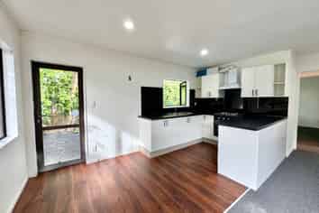 8B Hill Road, Papatoetoe