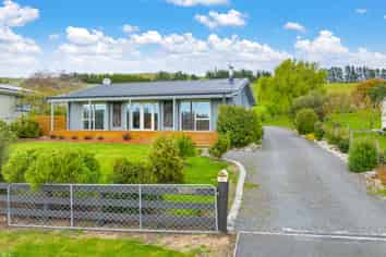 21 Oxford Street, Waikari