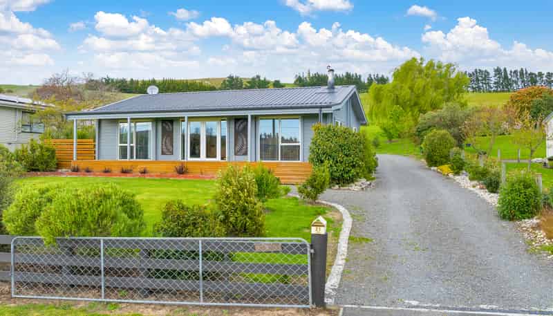 21 Oxford Street, Waikari