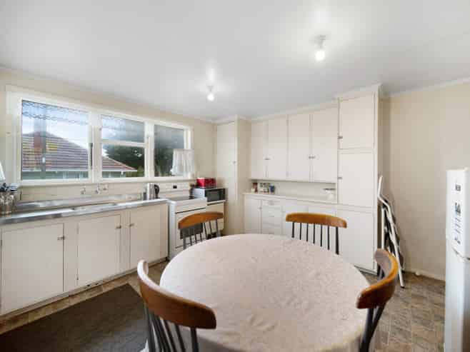 202 Bairds Road, Otara