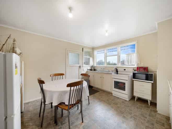 202 Bairds Road, Otara