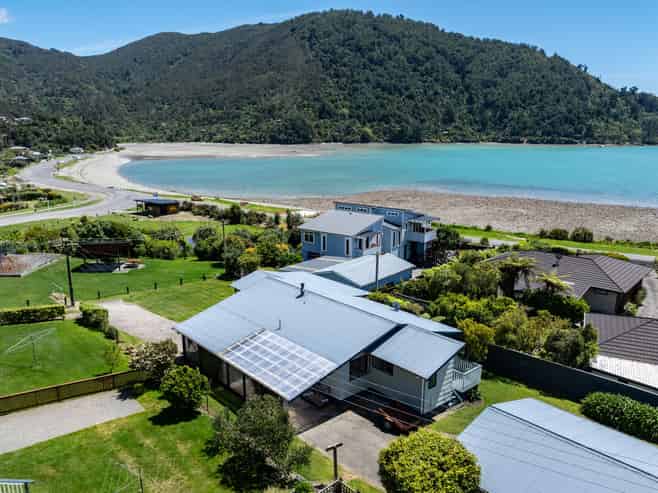 11 Okiwi Crescent, Okiwi Bay