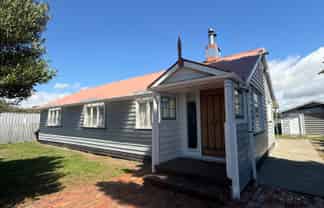 24 Waimate Highway, St Andrews