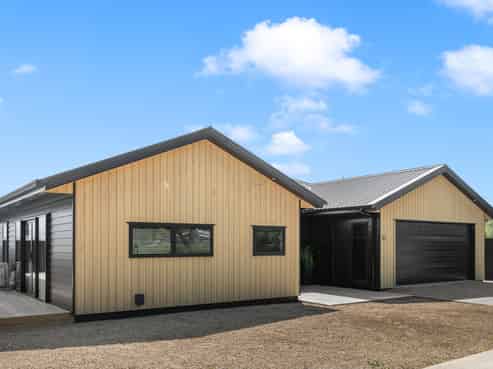 31 Regent Street, Martinborough