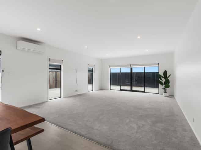 31 Regent Street, Martinborough