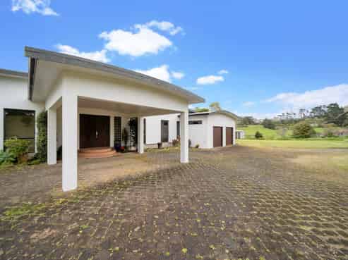 6-10 Holdens Road, Henderson