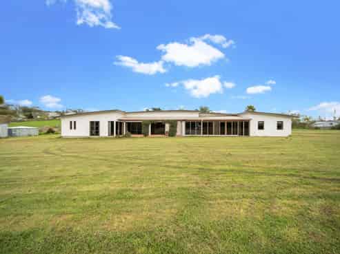 6-10 Holdens Road, Henderson