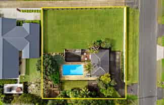 31 Roland Road, Greenhithe