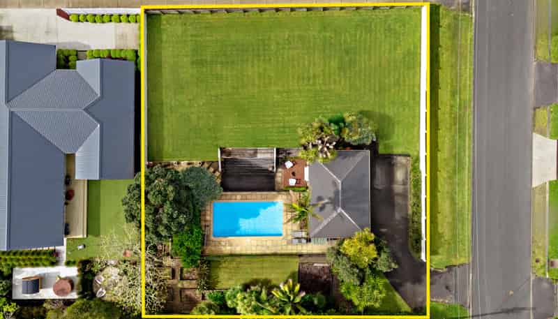 31 Roland Road, Greenhithe