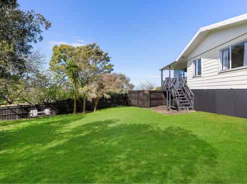 14 Aldern Road, Massey