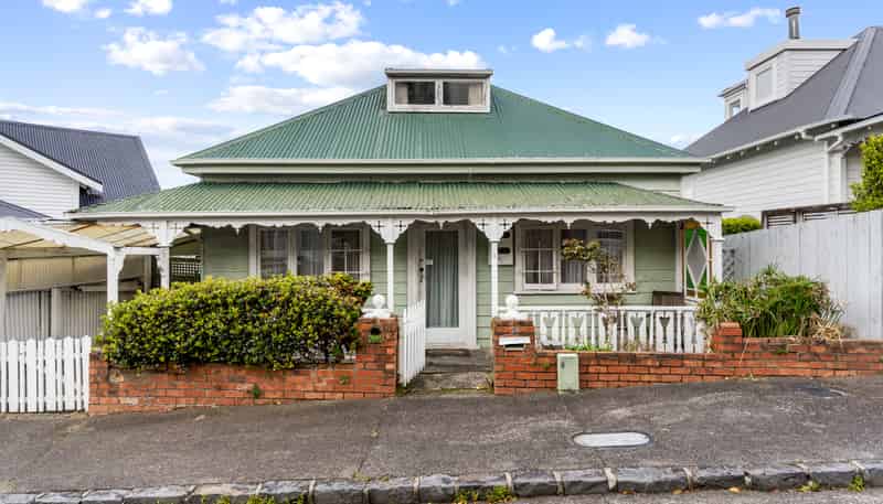 2 Percival Parade, Saint Marys Bay