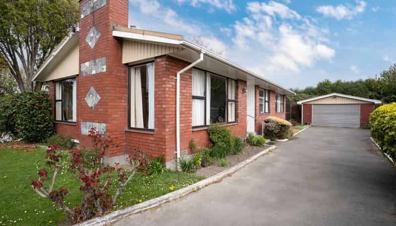 33 Martbern Crescent, Bishopdale