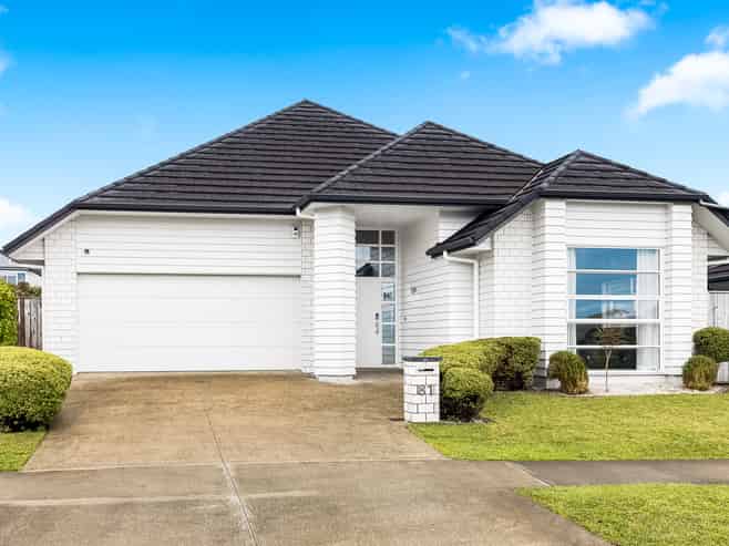 81 Colonial Drive, Millwater