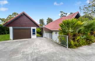 40 Tudor Road, Henderson