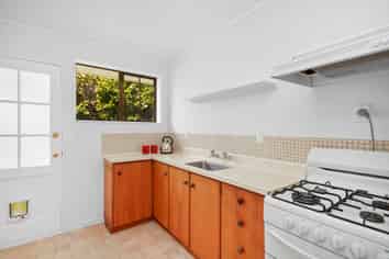 2/7 Jutland Street, Waterloo