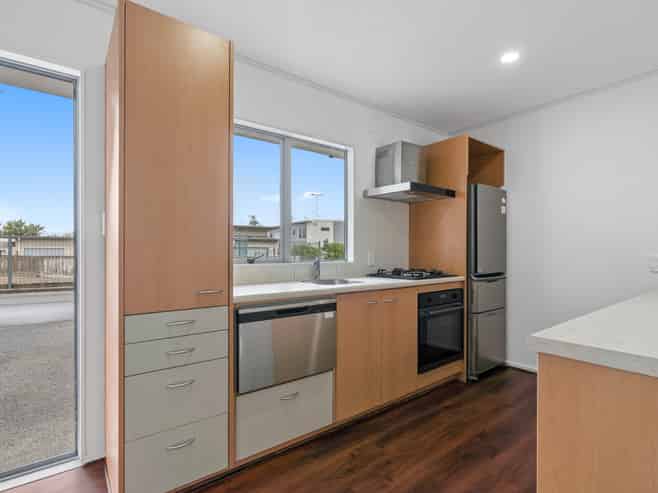7/218 Captain Springs Road, Onehunga