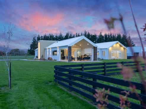 168B Nannestads Line, Bunnythorpe