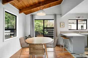 2/73 Beach Haven Road, Beach Haven