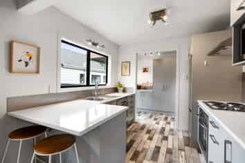 2/73 Beach Haven Road, Beach Haven