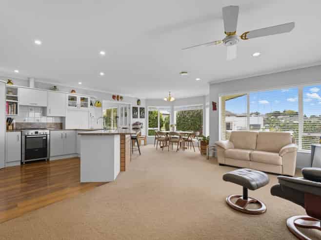 4 Owen Place, Omokoroa
