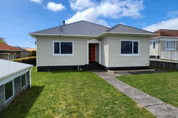 107 Brooklands Road, Brooklands