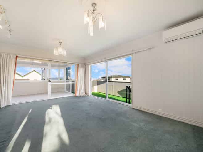 2/24 Cherub Place, West Harbour