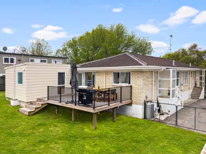2/60 Chartwell Avenue, Glenfield