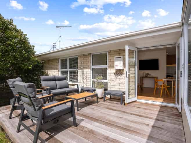 2/60 Chartwell Avenue, Glenfield