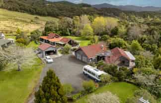 1242 Whangapoua Road SH25, Te Rerenga