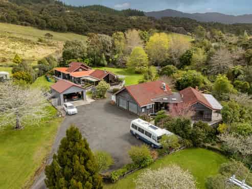 1242 Whangapoua Road SH25, Te Rerenga