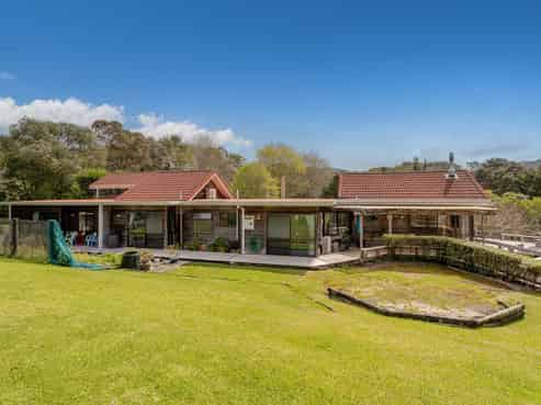 1242 Whangapoua Road SH25, Te Rerenga
