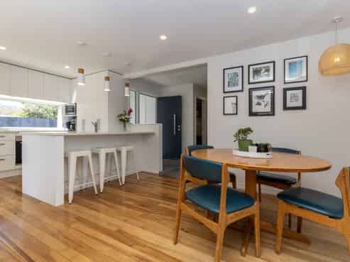 12 Tui Road, Raumati Beach