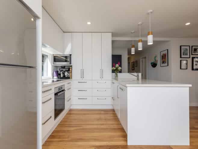 12 Tui Road, Raumati Beach