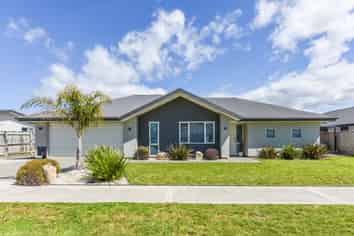 32 Oakdale Grove, Richmond